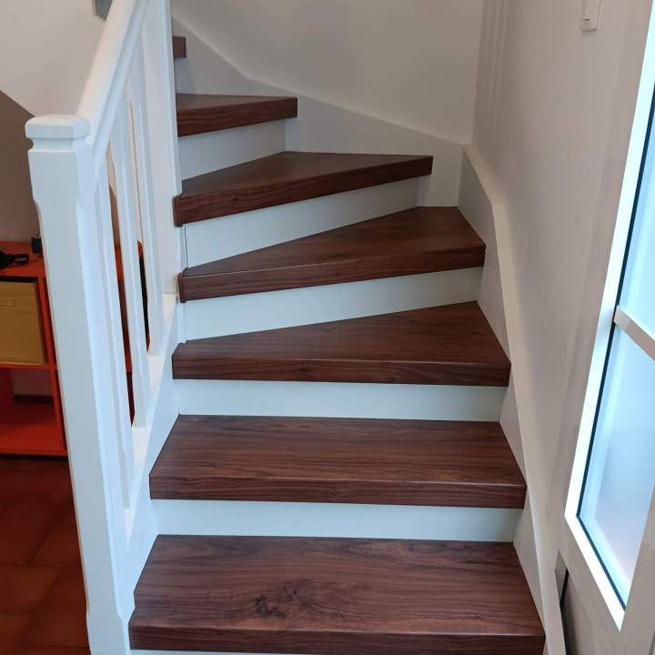 9a2aa9be 7054 44f2 bdae be43169126e7